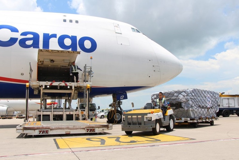 Hàng Air Cargo là gì? Phân biệt Air Cargo và Air Express