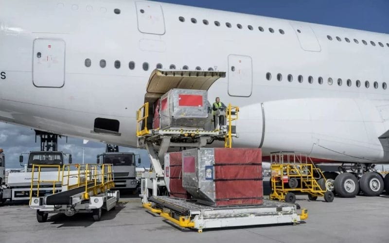 Thời gian vận chuyển hàng không quốc tế mất bao lâu?