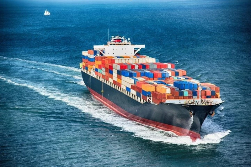 Vận tải đường biển phù hợp với loại hàng nào?