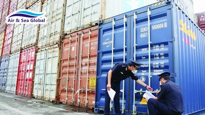 Khai báo hải quan hàng nhập khẩu về Việt Nam