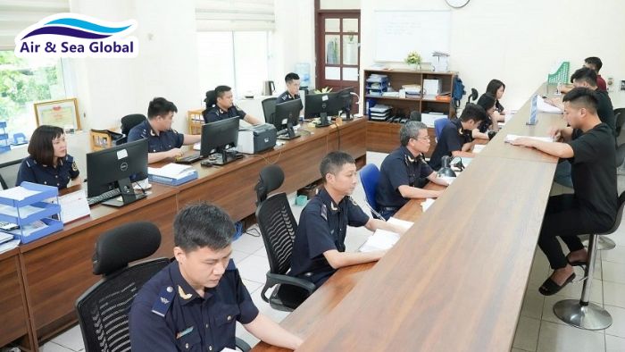 Khai báo hải quan tại cơ quan chức năng