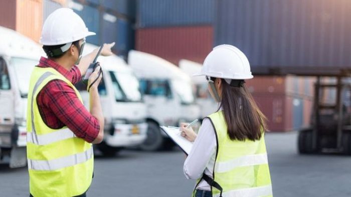 Nhân viên điều phối vận tải thường được ưu tiên khi học các ngành liên quan đến logistics